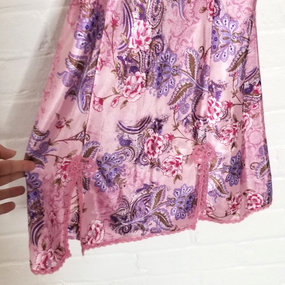 Delicates Patterned Nightie - Picture 3 of 5